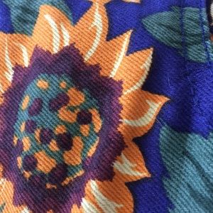 Meet your Posher, Iris